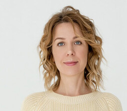 Юлия Савостина