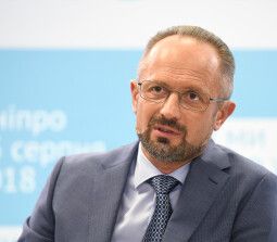 Роман Бессмертный