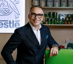 Алессандро Дзанелли, Nestlé