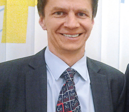 Игорь Комаров