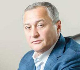 Геннадий Бобов