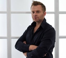 Самвел Адамян