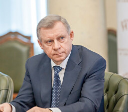 Яков Смолий