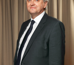 Сергей Лозница