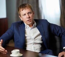 Виталий Хомутынник