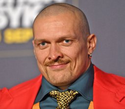 Александр Усик