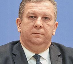 Андрей Рева