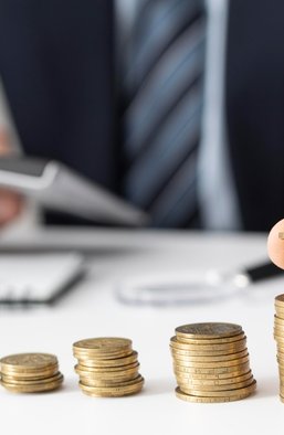 9 місяців 2026 року без допомоги: де Україні взяти 100 мільярдів доларів