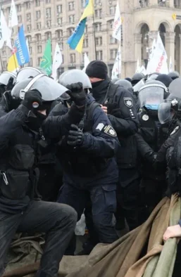 Когда насилие — норма. Что общего у расстрела в Днепре и полицейского произвола на протестах ФОПов