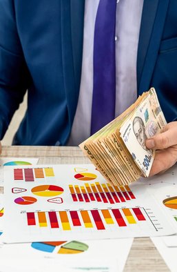 Не хватает 14 миллиардов долларов. Где взять деньги на восстановление Украины