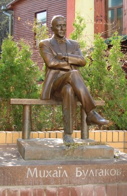 Дело даже не в Булгакове: что оказалось самым важным в дискуссии о памятнике писателю