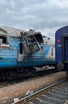 Що робити, якщо потяг під обстрілом: 12 порад для тих, хто подорожує залізницею під час війни