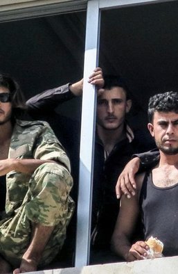 Кому война — мать родная. Кто, как и почему живет с военных конфликтов в современном мире