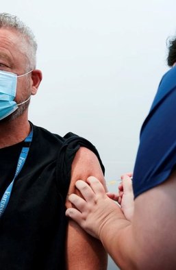 В очікуванні "Дельти". Чи встигне Україна провести вакцинацію до початку третьої хвилі пандемії