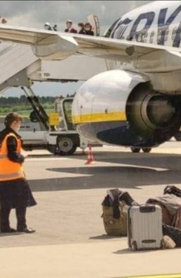 Незручний пасажир. Навіщо Лукашенку потрібен арешт опозиційного блогера Протасевича