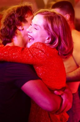 "Найбагатша жінка світу": якою вийшла драмеді з Ізабель Юппер