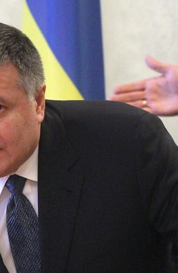 Демарш бессилия. Что хотел показать Украине Арсен Аваков