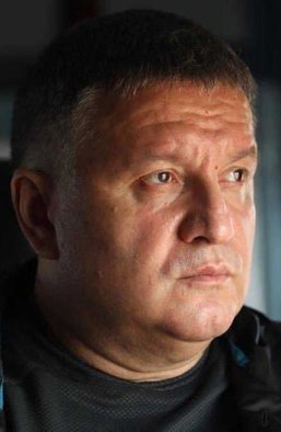 Не поспішайте радіти. Чому з відставкою Авакова Україна не отримає інше МВС