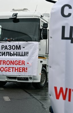 Про наші фури та поляків. Чому ситуація на кордоні з Польщею виглядає як війна