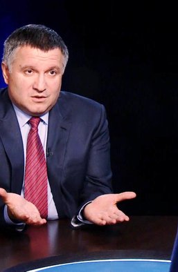 П'яте колесо у возі Зеленського. Чому після відставки в Авакова немає політичного майбутнього