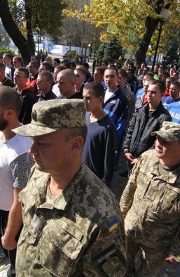 Запрет на выезд мужчин должны отменить. Кто, почему и когда это сделает