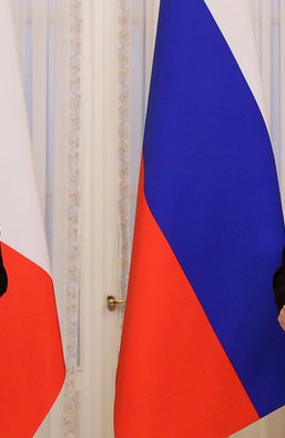 Домовлятися, воювати, петляти. Як Україні відстояти свій інтерес між Сходом і Заходом