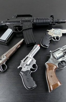 Монополия на насилие: почему бесполезно и даже опасно отнимать у государства монополию стрелять