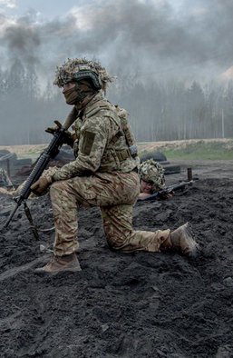 Не после победы, а прямо сейчас: как низкие зарплаты стали одной из главных проблем ВСУ