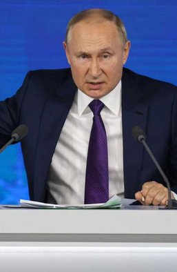 Батько брехні. Чому Путіну заважають жити популярні рокери — Макаревич, Гребенщиков, Шевчук