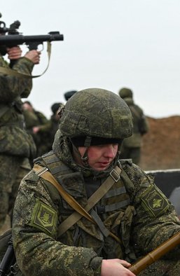 Час вуличних боїв: як розвивається повзучий наступ РФ під Костянтинівкою