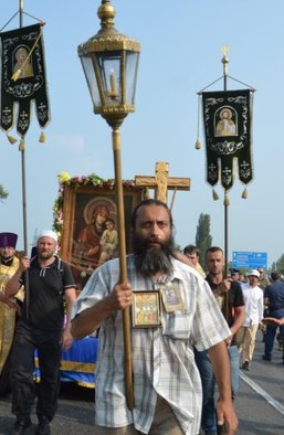 Проходите мимо. Почему нынешний крестный ход позволяет оценить степень угрозы