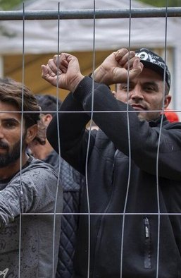 Люди – новая нефть. Сколько Лукашенко зарабатывает на нелегальных мигрантах