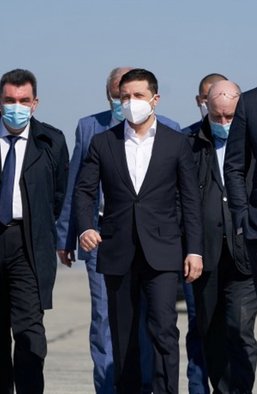 Тотальный блеф и головокружение от успехов. С чем заканчивают 2021 год украинские политики