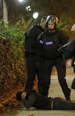 Пятница, 13-е. Как могут аукнуться Украине теракты в Париже