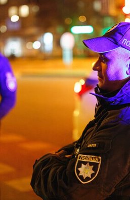 Порожні дороги і марні блокпости: як працює послаблена комендантська година у Києві