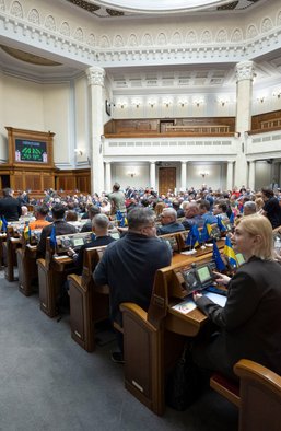 Депутатів — на фронт: чому слова Зеленського — це не жартівлива погроза, а нагальна необхідність