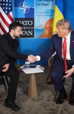 Україну прив'язали до Європи: про що домовилися на саміті НАТО в Гаазі