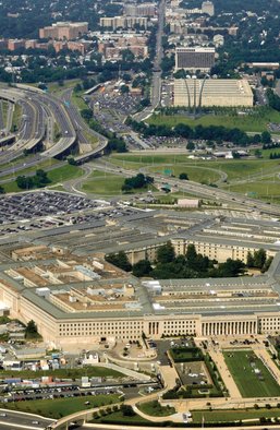 Случайный слив, спланированная операция, выборы в США. Версии утечки секретных документов Пентагона