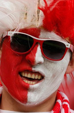 Изображая жертву. Зачем в Польше ставят в один ряд Гитлера и Хмельницкого