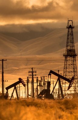 Столько баррелей миру не нужно: почему нефть будет дешеветь, но не из-за Венесуэлы