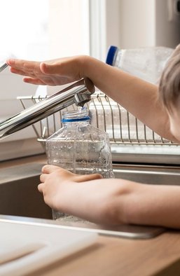 Больницы, школы, детсады — без воды: почему критическое водоснабжение Киева уязвимо перед блэкаутами