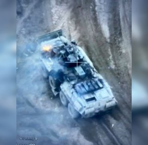 Забрасывают пехоту и убегают: эксперты рассказали о новой тактике РФ под Крынками (видео)