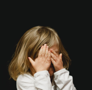 За издевательство над ребенком: воспитательнице учебного центра во Львовской области сообщили о подозрении