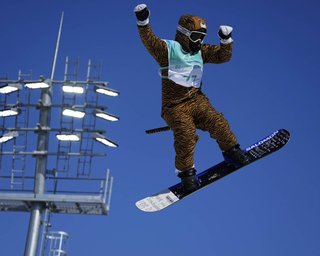 У костюмі тигра. Сноубордистка з Франції виступила на Олімпіаді та завершила кар'єру (фото, відео)