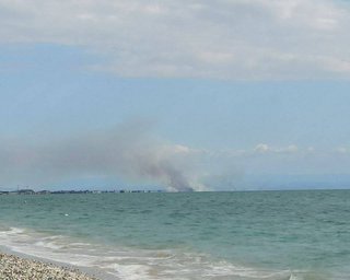 "Два катери в морі зникли": ГУР атакувало ворожу казарму в Криму, — ЗМІ (відео)