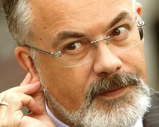 Табачник объяснил, почему нужно сократить госзаказ в вузах