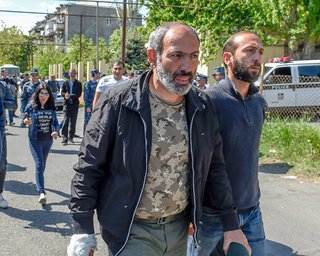 В Армении лидера оппозиции Пашиняна выдвинули на пост премьер-министра