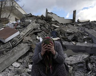 Землетрясение в Турции: пять украинцев могут находиться под завалами, — МИД