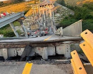 Міст Маріуполь — Донецьк знищено: окупантам довелося терміново змінювати маршрут