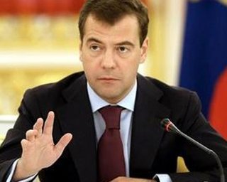 Медведев: Украина имеет проблемы с оплатой газа из-за выборов